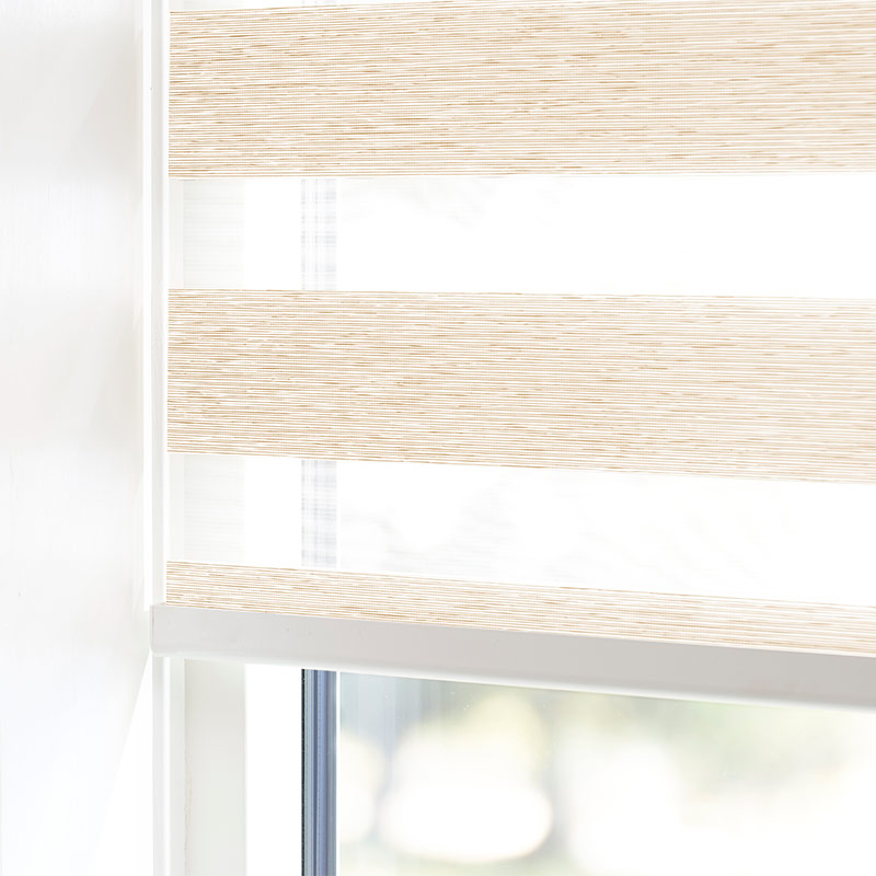 Duo rullegardin Lys sand / sand (Strib Carmel)